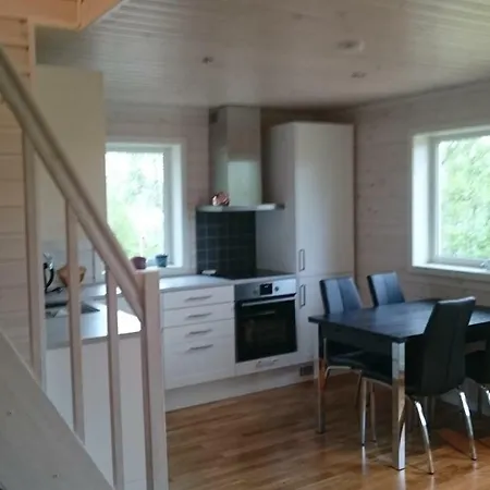 Karistua Hansnes