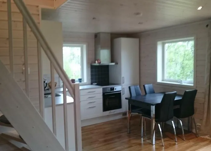Karistua Hansnes